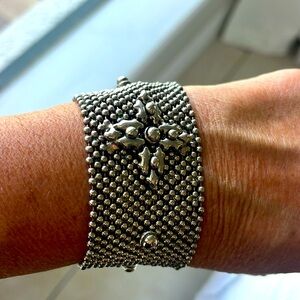 EUC Sergio Gutierrez liquidetal ball Silver Beaded Bracelet 1.5 wide Collectible